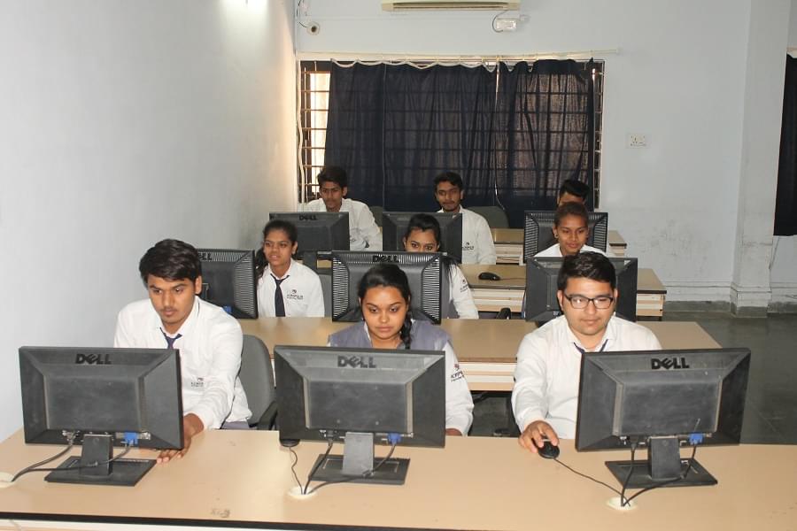 Acropolis Institute of Pharmaceutical Education and Research Indore Lab photo 3